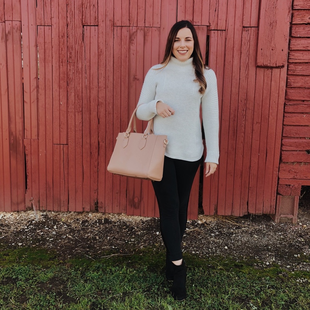 Meet your Posher, Danielle